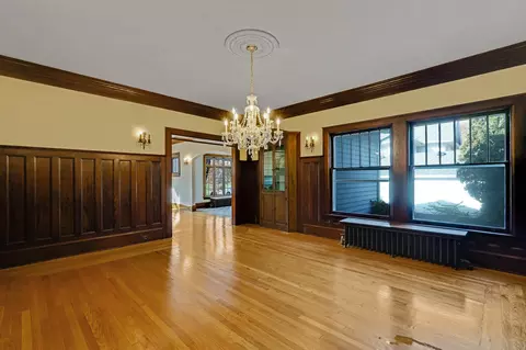 Living - 311 S Thompson St, Jackson, MI 49203 photo 4 of 4