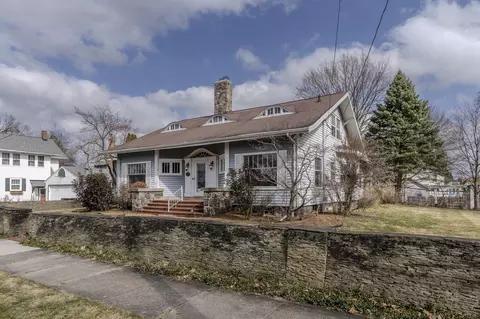 Exterior - 311 S Thompson St, Jackson, MI 49203 photo 2 of 12