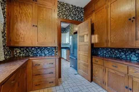 Kitchen - 311 S Thompson St, Jackson, MI 49203 photo 1 of 5