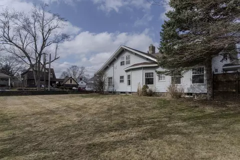 Exterior - 311 S Thompson St, Jackson, MI 49203 photo 4 of 12