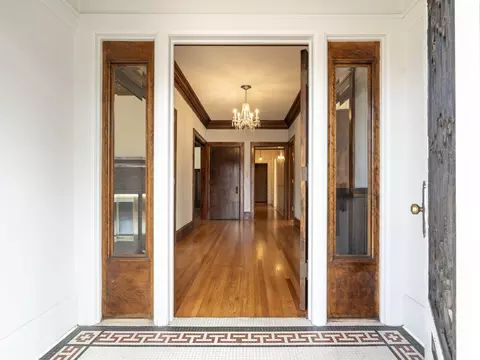 Entry Way - 311 S Thompson St, Jackson, MI 49203 photo 1 of 4