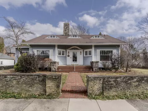 311 S Thompson St, Jackson, MI 49203