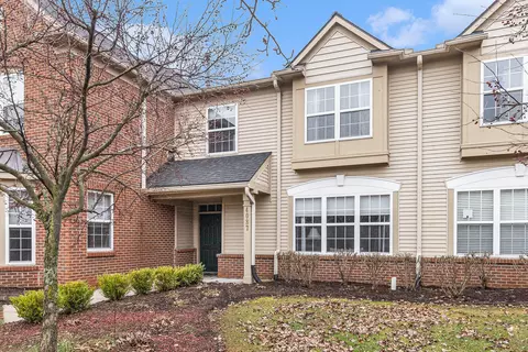 4087 Kirkway Ct, Howell, MI 48843
