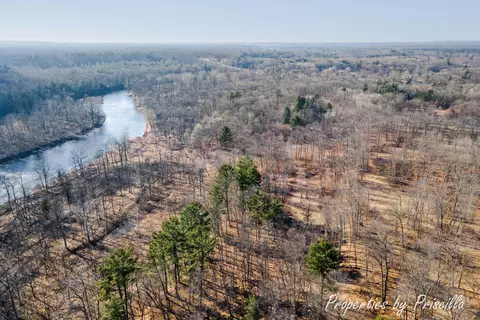 View/Area - 2992 E Upper Field Trl, Newaygo, MI 49337 photo 9 of 14