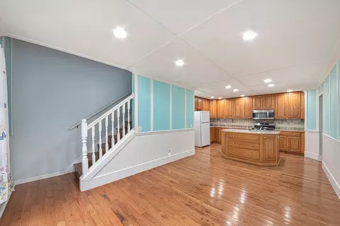 Living - 13175 Strotheide Rd NE, Belding, MI 48809 photo 2 of 2
