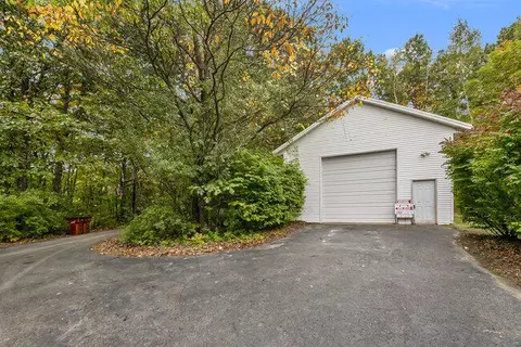 Exterior - 13175 Strotheide Rd NE, Belding, MI 48809 photo 6 of 7
