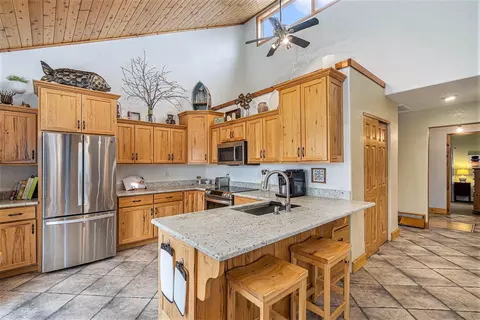 Kitchen - 13752 Edgewater Dr, Gregory, MI 48137 photo 2 of 5