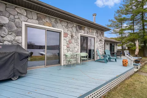 Exterior - 13752 Edgewater Dr, Gregory, MI 48137 photo 7 of 16