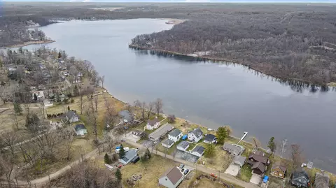 View/Area - 13752 Edgewater Dr, Gregory, MI 48137 photo 3 of 5