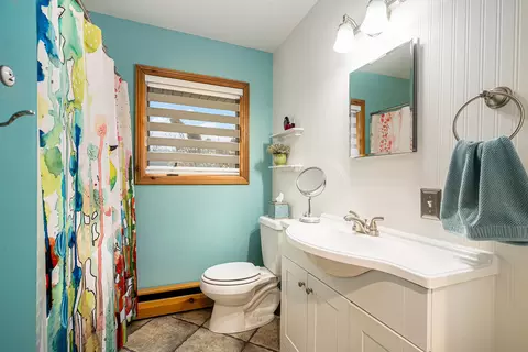 Bath - 13752 Edgewater Dr, Gregory, MI 48137 photo 3 of 3
