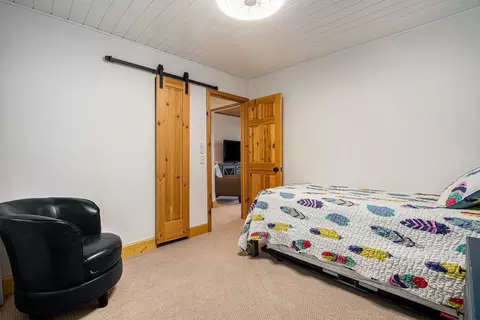 Bedroom - 13752 Edgewater Dr, Gregory, MI 48137 photo 8 of 9