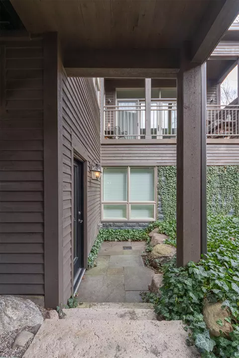 29 N Spring St #7, Douglas, MI 49406 photo 5