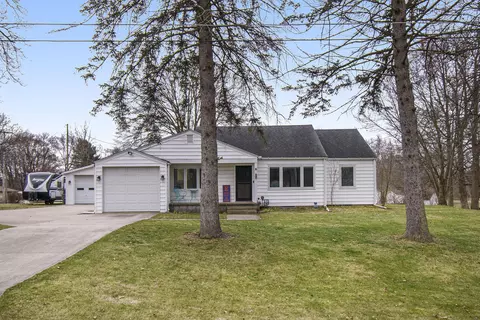 26885 Barber St, Edwardsburg, MI 49112