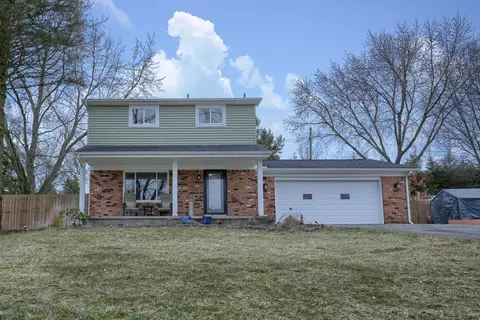 486 Dunleavy Dr, Highland, MI 48356