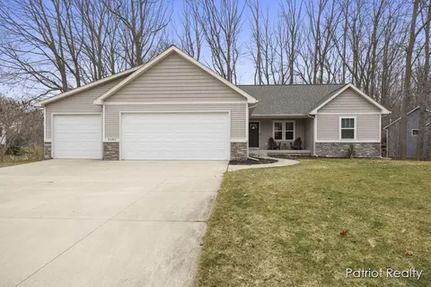 6580 Annabelle Dr, Allendale, MI 49401