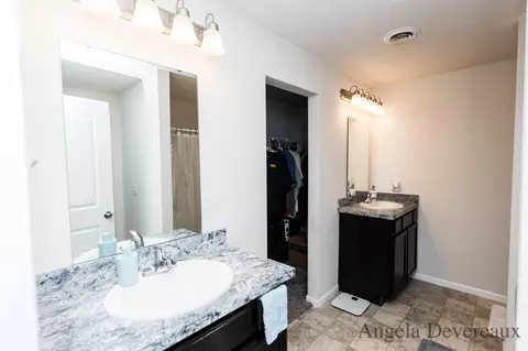 Bath - 13815 E Harmony Ct, Sparta, MI 49345 photo 3 of 6