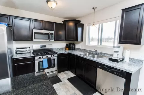 Kitchen - 13815 E Harmony Ct, Sparta, MI 49345 photo 1 of 5