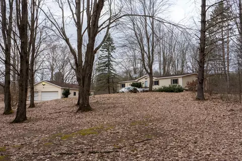 17934 Us-10, Hersey, MI 49639