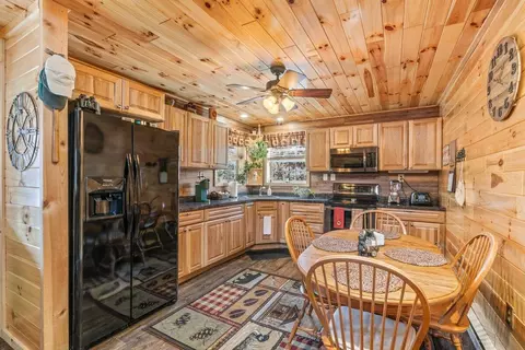 3759 E Buchanan Rd, White Cloud, MI 49349 photo 8