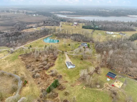 View/Area - 8201 Deblinsue Ln, Jackson, MI 49201 photo 13 of 18