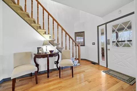 Entry Way - 8201 Deblinsue Ln, Jackson, MI 49201 photo 1 of 1