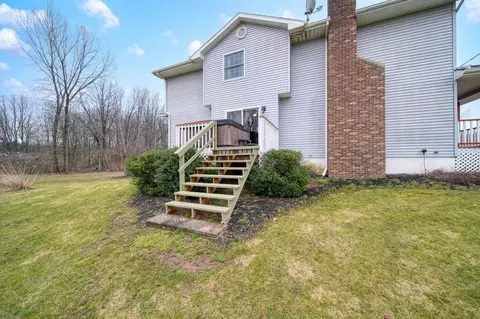Exterior - 8201 Deblinsue Ln, Jackson, MI 49201 photo 13 of 40