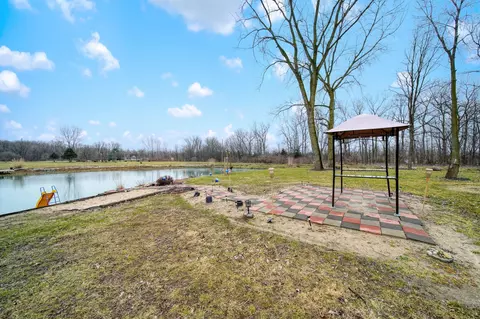 Exterior - 8201 Deblinsue Ln, Jackson, MI 49201 photo 24 of 40