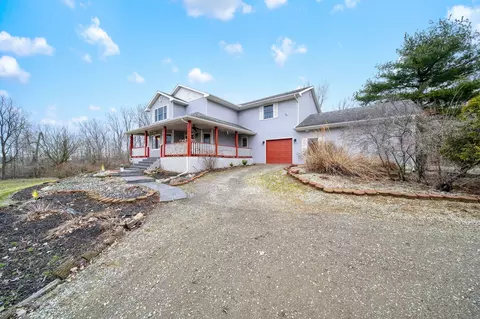 Exterior - 8201 Deblinsue Ln, Jackson, MI 49201 photo 12 of 40