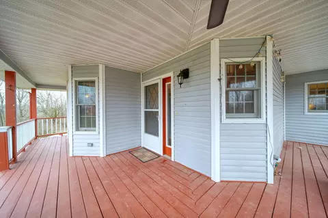 Exterior - 8201 Deblinsue Ln, Jackson, MI 49201 photo 7 of 40