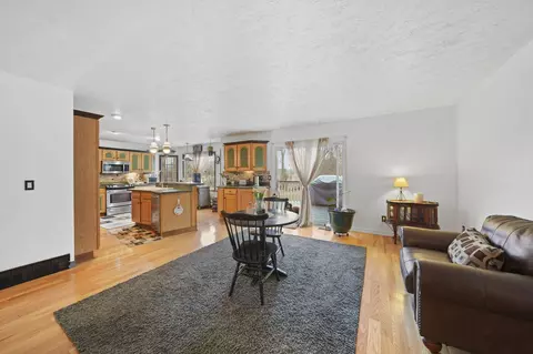 Dining - 8201 Deblinsue Ln, Jackson, MI 49201 photo 2 of 2