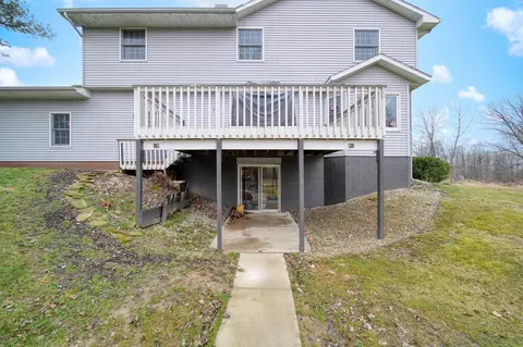 Exterior - 8201 Deblinsue Ln, Jackson, MI 49201 photo 15 of 40
