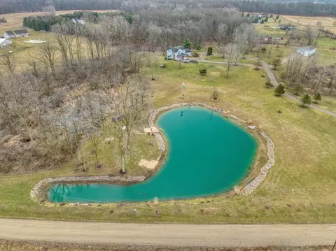 Exterior - 8201 Deblinsue Ln, Jackson, MI 49201 photo 29 of 40