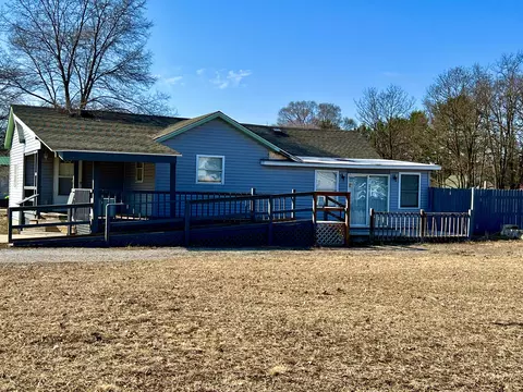 405 Date St, Grayling, MI 49738