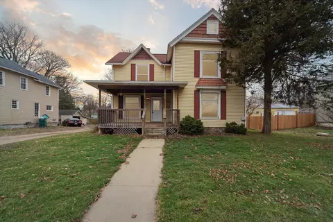 216 S Lincoln St, Charlotte, MI 48813
