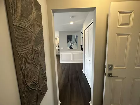 Entry Way - 38430 Summit Dr, Romulus, MI 48174 photo 2 of 6