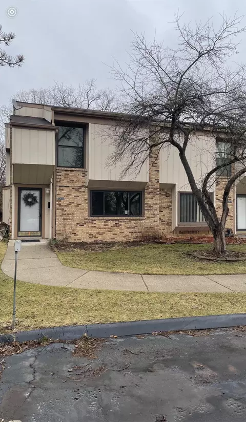 23522 Lahser Rd, Southfield, MI 48033