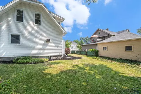 807 Union St, Jackson, MI 49203 photo 3
