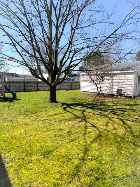 5609 Holly Dr, Jackson, MI 49201 photo 6