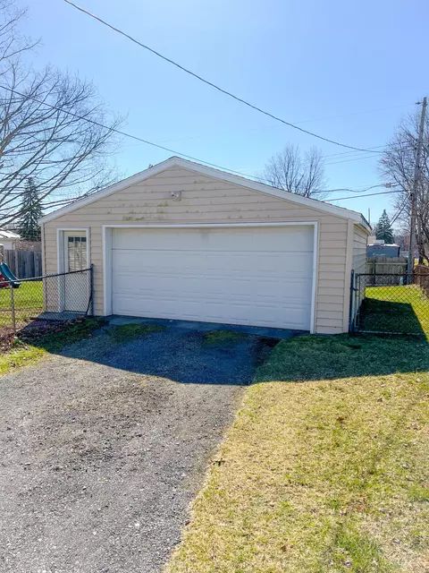 5609 Holly Dr, Jackson, MI 49201 photo 4