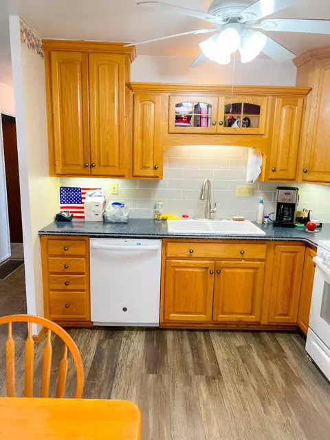 5609 Holly Dr, Jackson, MI 49201 photo 10