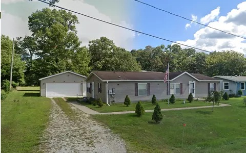 103 Camelot Ct, Brooklyn, MI 49230