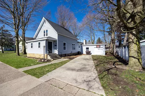 309 W Ferry St, Berrien Springs, MI 49103