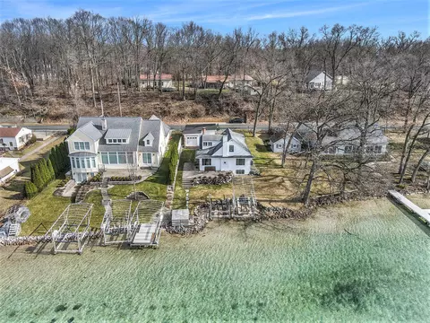 View/Area - 238 E Gull Lake Dr, Augusta, MI 49012 photo 1 of 4