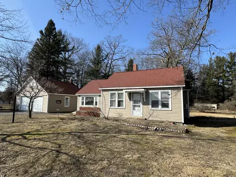 2086 Chippewa Hwy, Manistee, MI 49660