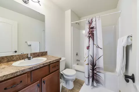 Bath - 5753 Libby Ct, Dexter, MI 48130 photo 5 of 7