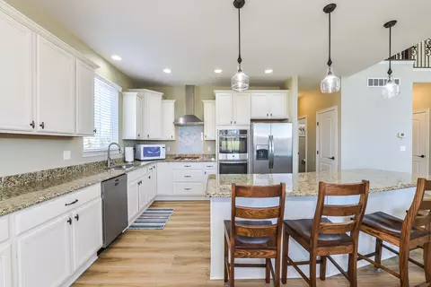 Kitchen - 5753 Libby Ct, Dexter, MI 48130 photo 4 of 4