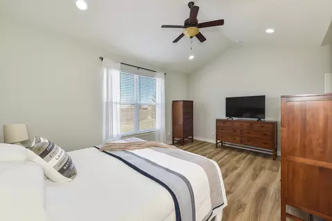 Bedroom - 5753 Libby Ct, Dexter, MI 48130 photo 2 of 8