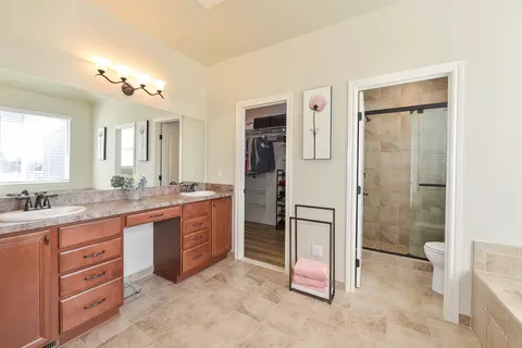 Bath - 5753 Libby Ct, Dexter, MI 48130 photo 2 of 7