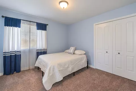Bedroom - 5753 Libby Ct, Dexter, MI 48130 photo 5 of 8
