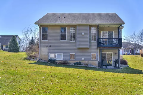 748 Pemberton Ln, Jackson, MI 49203 photo 3